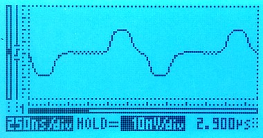 oscilloscope view of a clean E1 signal attenuated 20dB